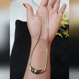 Avon Vintage Gold Tone Necklace With Black Accent Pendant....